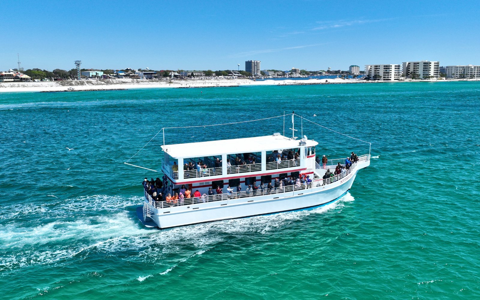 Destin: Southern Star Glass-Bottom Dolphin-Watching Cruise